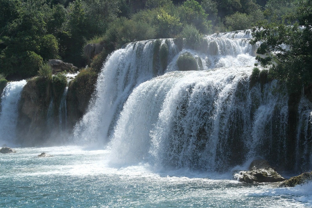 Achtsamkeitsübung Grübeln Wasserfall